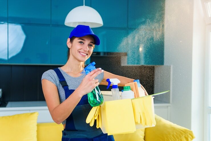 Beneficios de contratar un servicio de limpieza de casas a domicilio y olvidarte del estrés